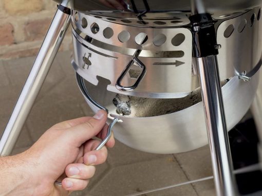 Weber Master-Touch Charcoal Grill, 22-Inch, Black 8